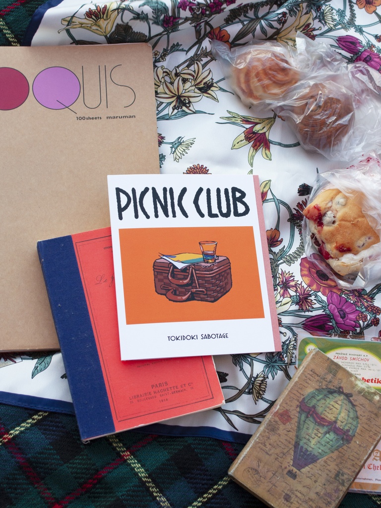 「PICNIC CLUB」ILLUSTRATION BOOK