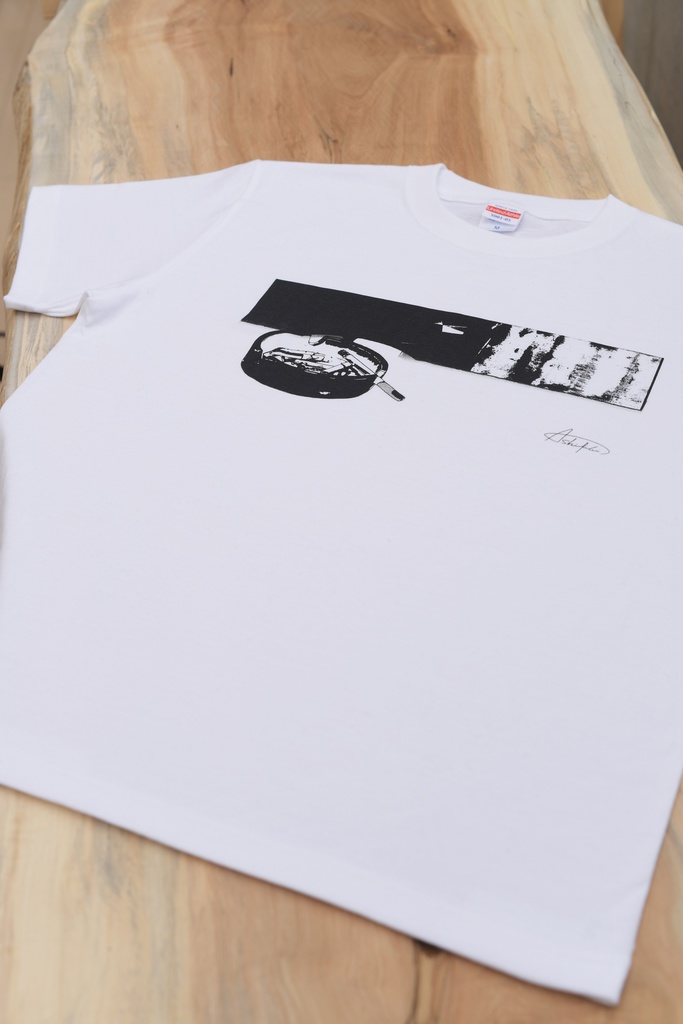 ”cigarette” design T-shirt