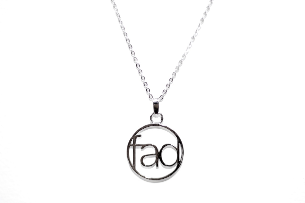 ”fad logo" silber necklace