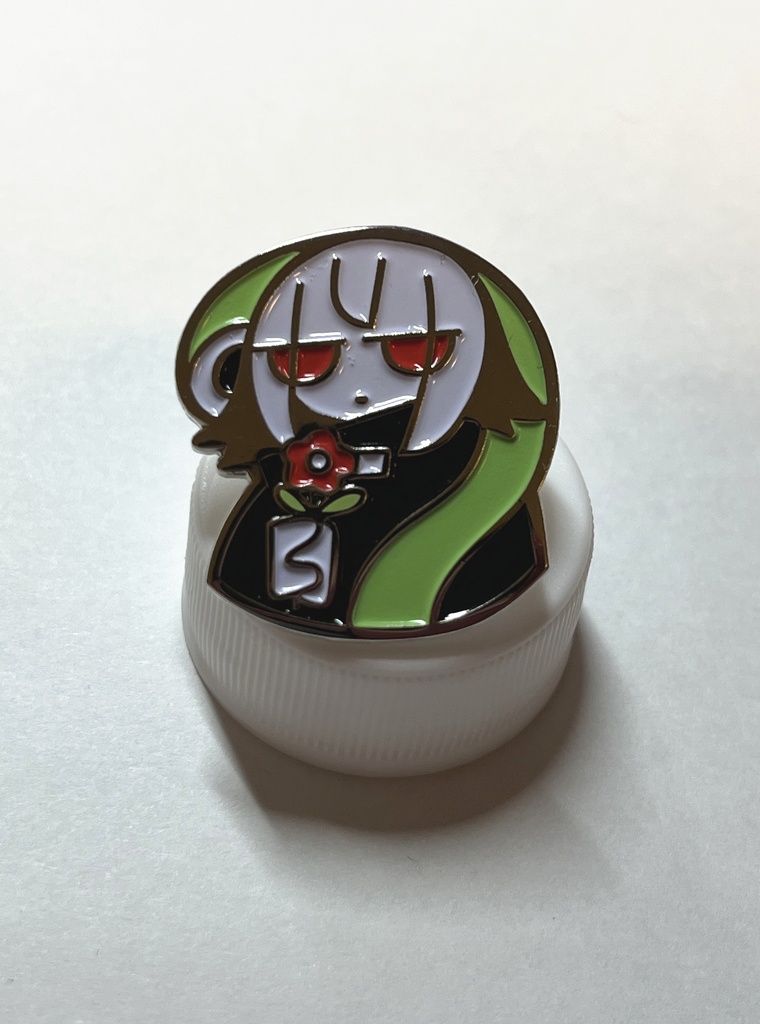 ナユタピンバッジ