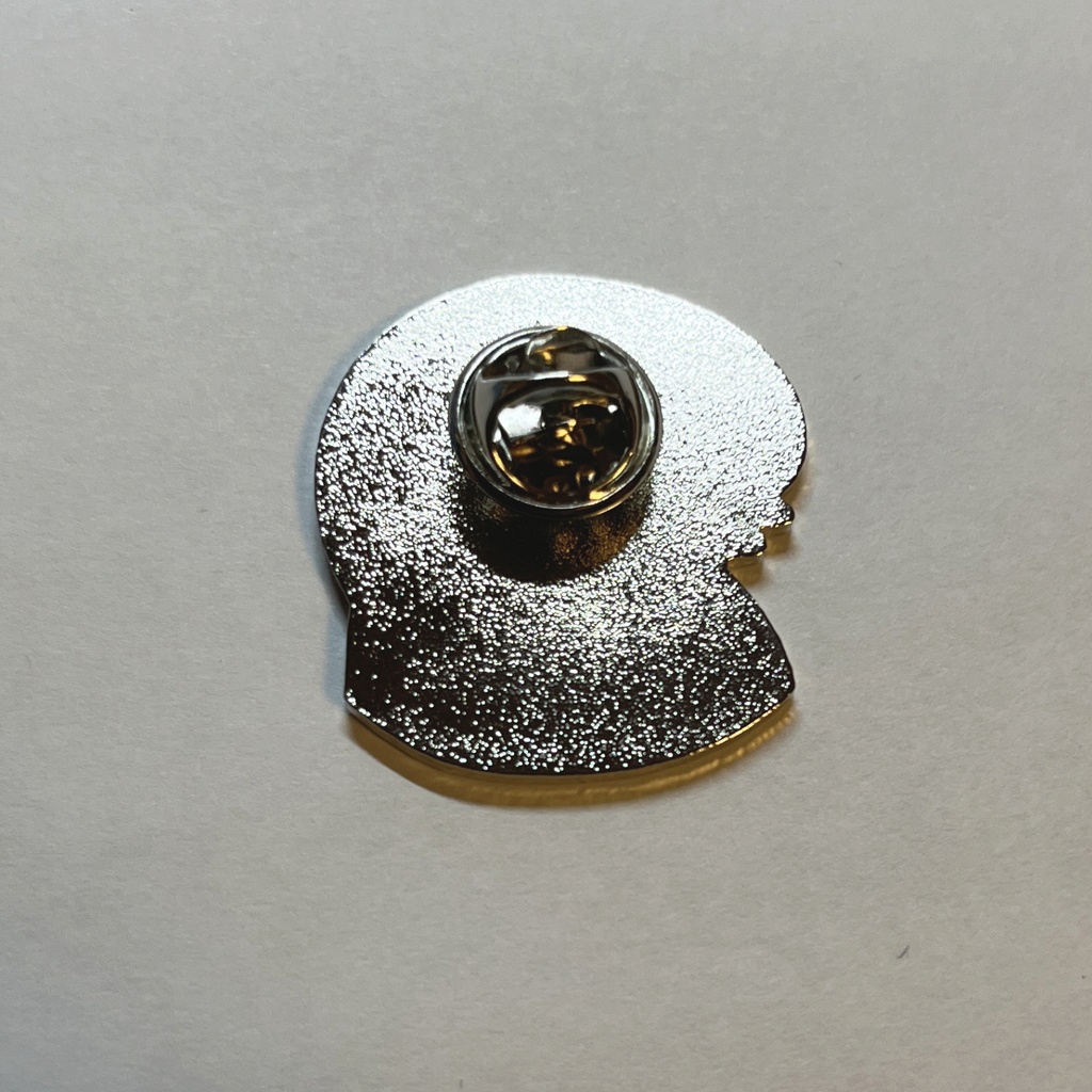 ナユタピンバッジ