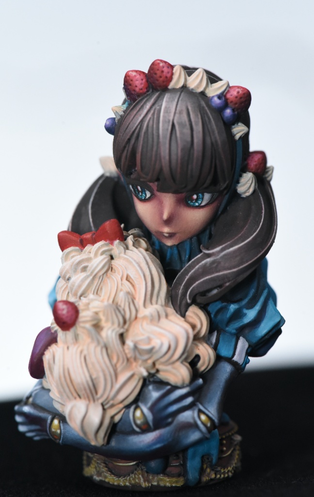 マンノ大輔ガチャポンフィギュア『苺のクイーン　』中国アーテイストの塗装済み完成品