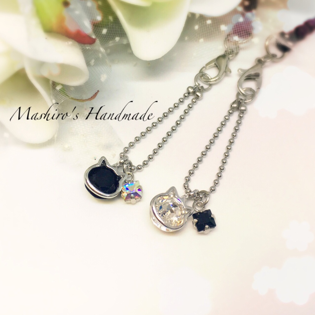 白猫と黒猫アクセ