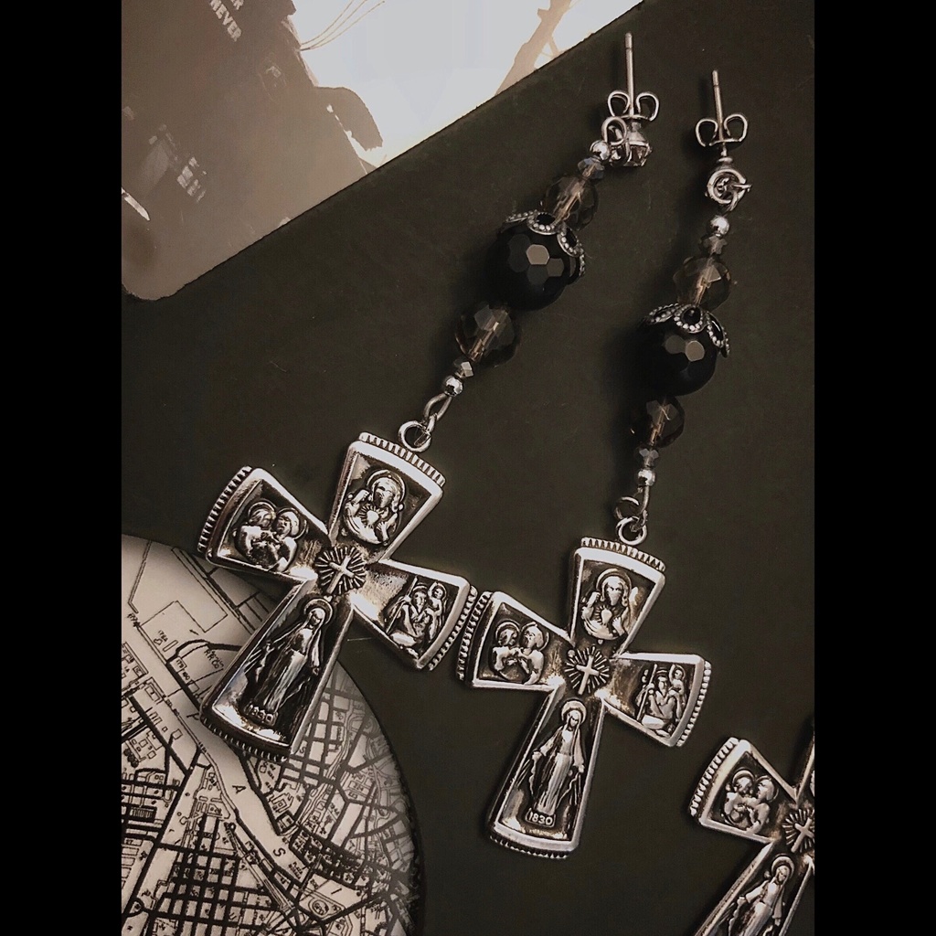 再入荷‼︎ ピアス cross