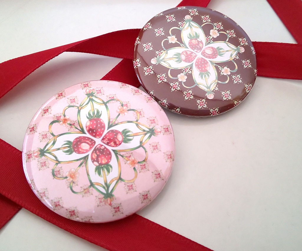 イチゴ紋様缶バッジ