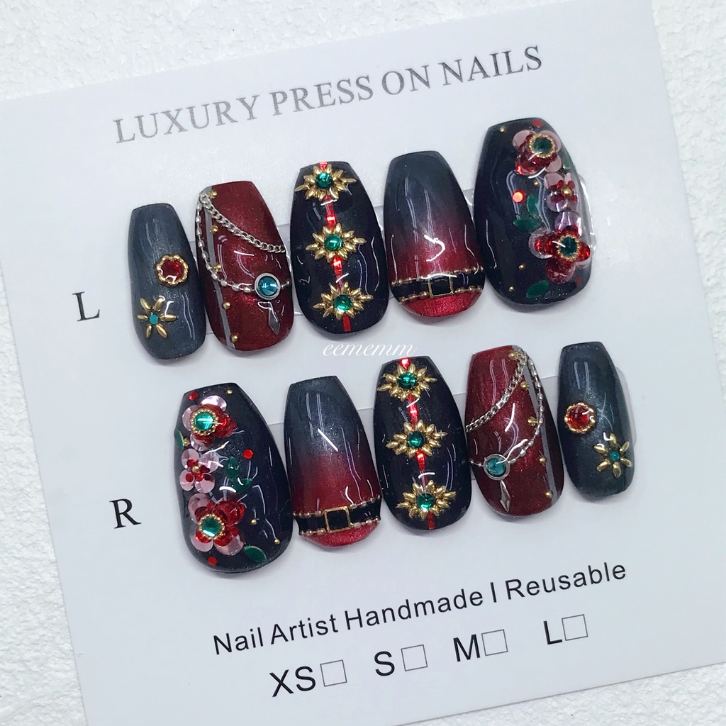 天城一彩 ⟡ モチーフネイル