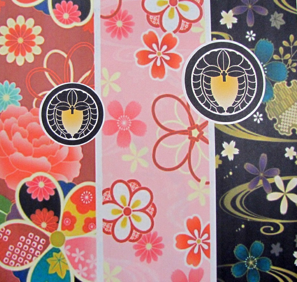 夢灯り 家紋の宿り木/丸に下り藤 LED・桧枠造り・厚上質紙張貼・軽量/01-71