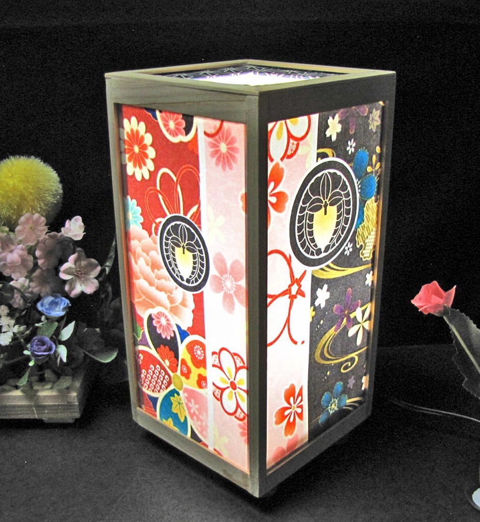 夢灯り 家紋の宿り木/丸に下り藤 LED・桧枠造り・厚上質紙張貼・軽量/01-71