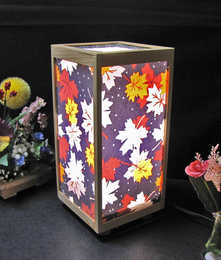 夢灯り安らぎ灯 華燭の宿り木/行雲流水=もみじ葉哀愁 LED・桧枠造り・厚上質紙張貼・軽量/01-91