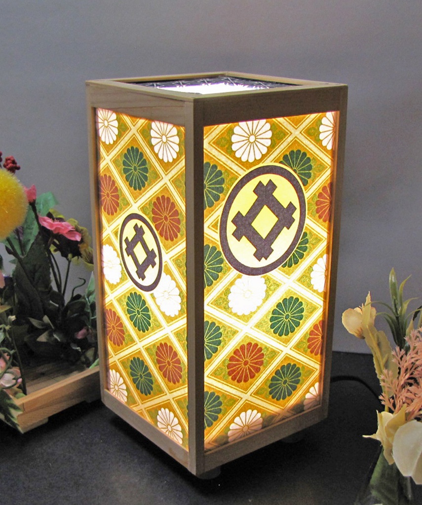 夢明り癒しの灯火 家紋の宿り木/丸に井桁 LED・桧枠造り・厚上質紙張貼・軽量/02-48