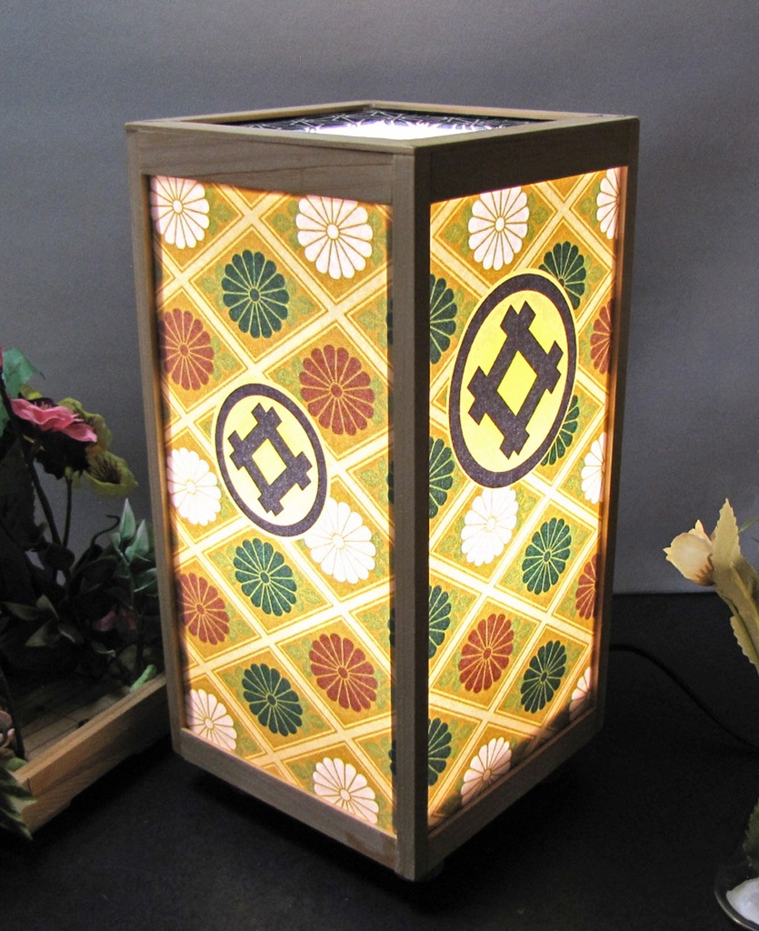 夢明り癒しの灯火 家紋の宿り木/丸に井桁 LED・桧枠造り・厚上質紙張貼・軽量/02-48