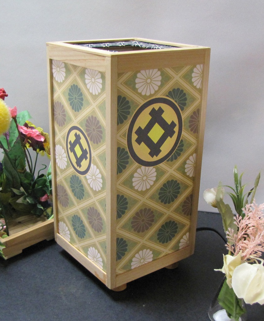 夢明り癒しの灯火 家紋の宿り木/丸に井桁 LED・桧枠造り・厚上質紙張貼・軽量/02-48