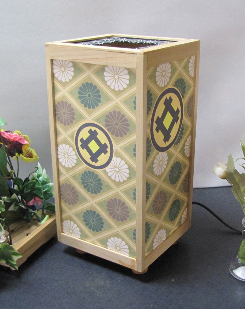 夢明り癒しの灯火 家紋の宿り木/丸に井桁 LED・桧枠造り・厚上質紙張貼・軽量/02-48