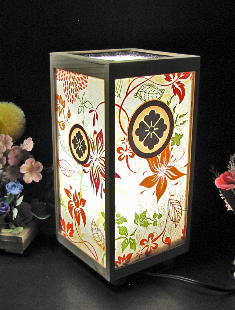 夢明かり 家紋の宿り木/丸に花角 LED・桧枠造・厚上質紙張貼・軽量/02-15