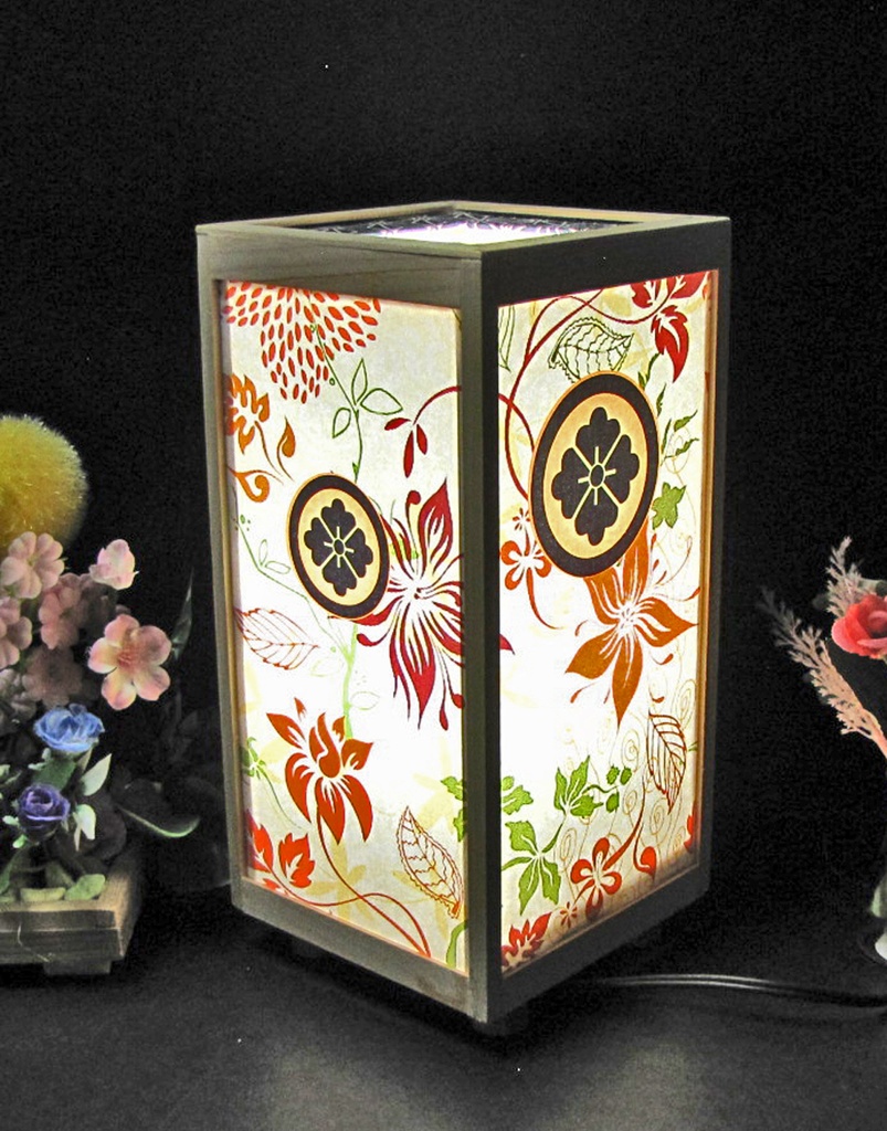 夢明かり 家紋の宿り木/丸に花角 LED・桧枠造・厚上質紙張貼・軽量/02-15