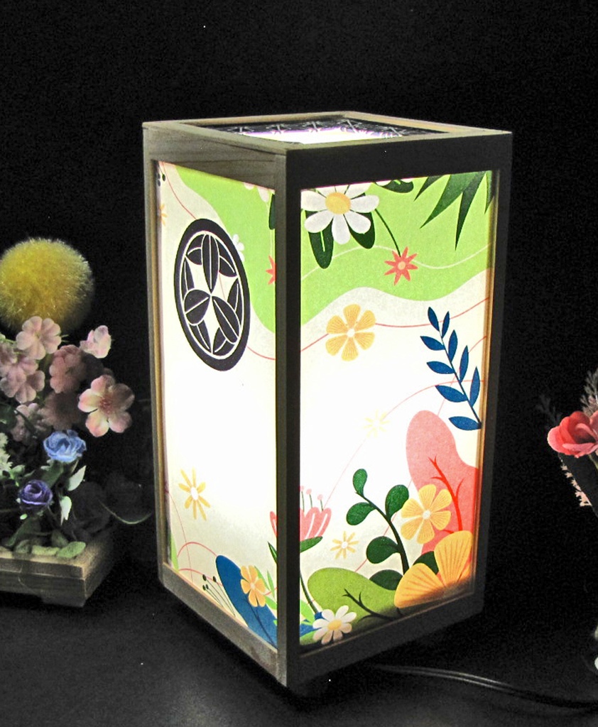 夢明かり 家紋の宿り木/丸に九枚笹 LED・桧枠造り・厚上質紙張貼・軽量/02-19