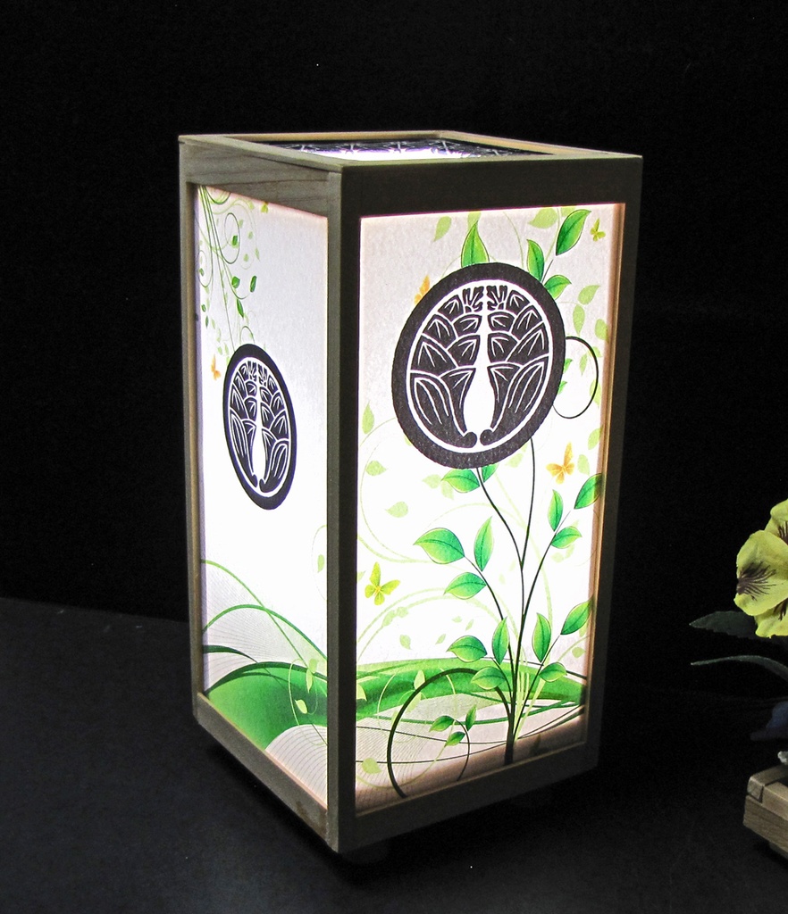 夢明かり 家紋の宿り木/丸に抱き冥加 LED・桧枠造り・厚上質紙張貼・軽量/01-08