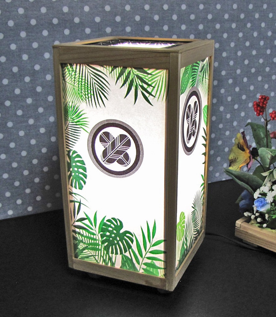 夢明かり 家紋の宿り木/丸に違い鷹の羽 LED・桧枠造り・厚紙張貼・軽量/5-100