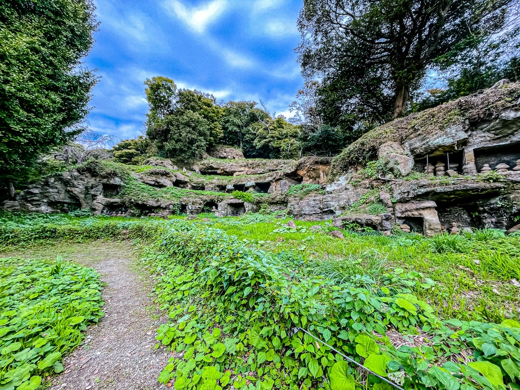 横穴墓 やぐら・古墳集合体
