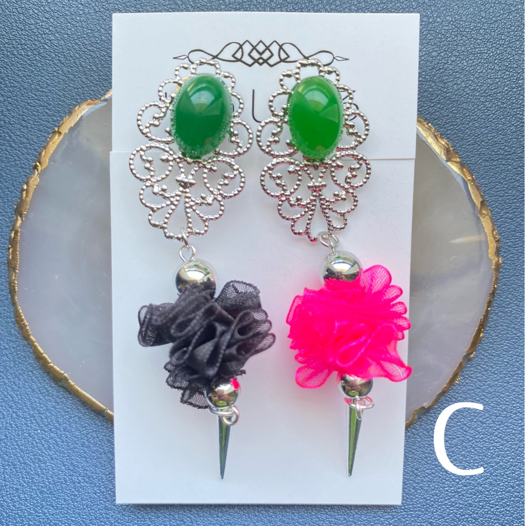 【ツイステ】リリア・ヴァンルージュイメージアクセサリー3種【イヤリング・ピアス】