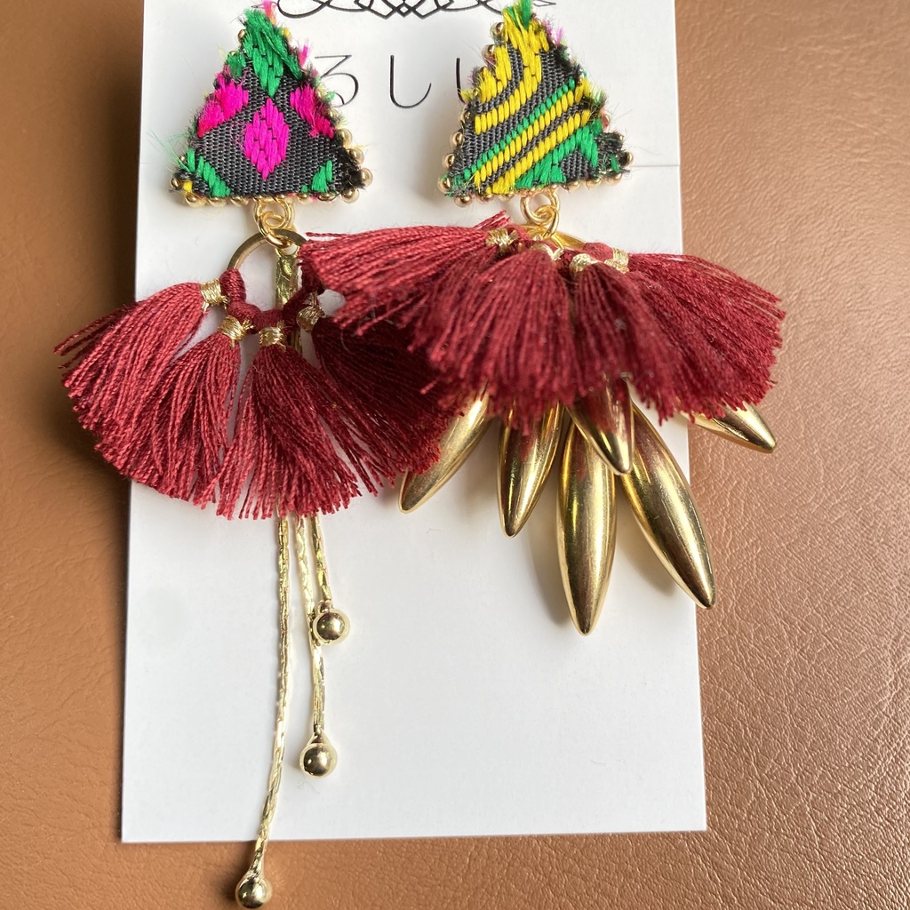 【ツイステ】リリア・ヴァンルージュイメージアクセサリー 〜百獣の装束〜【イヤリング・ピアス】