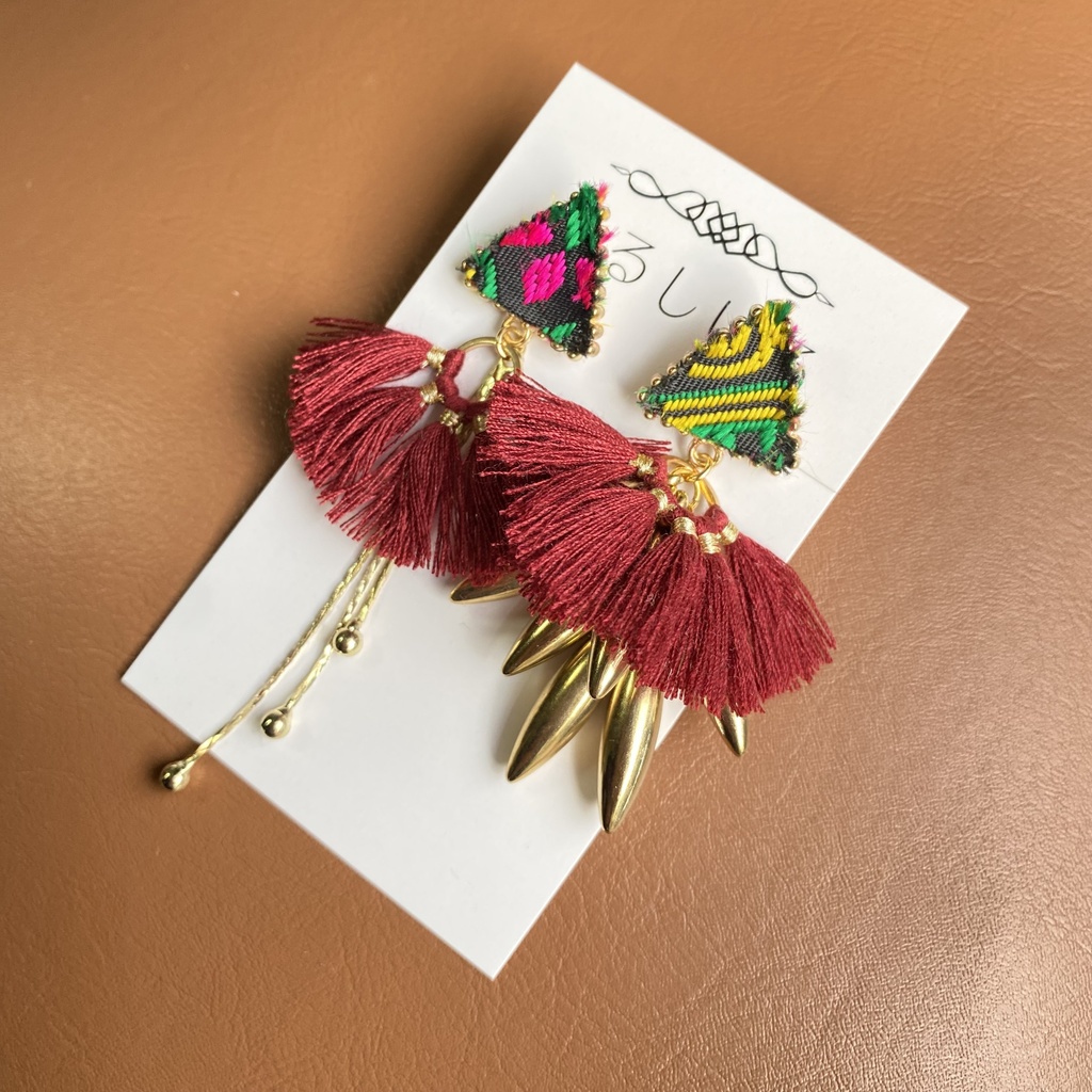 【ツイステ】リリア・ヴァンルージュイメージアクセサリー 〜百獣の装束〜【イヤリング・ピアス】