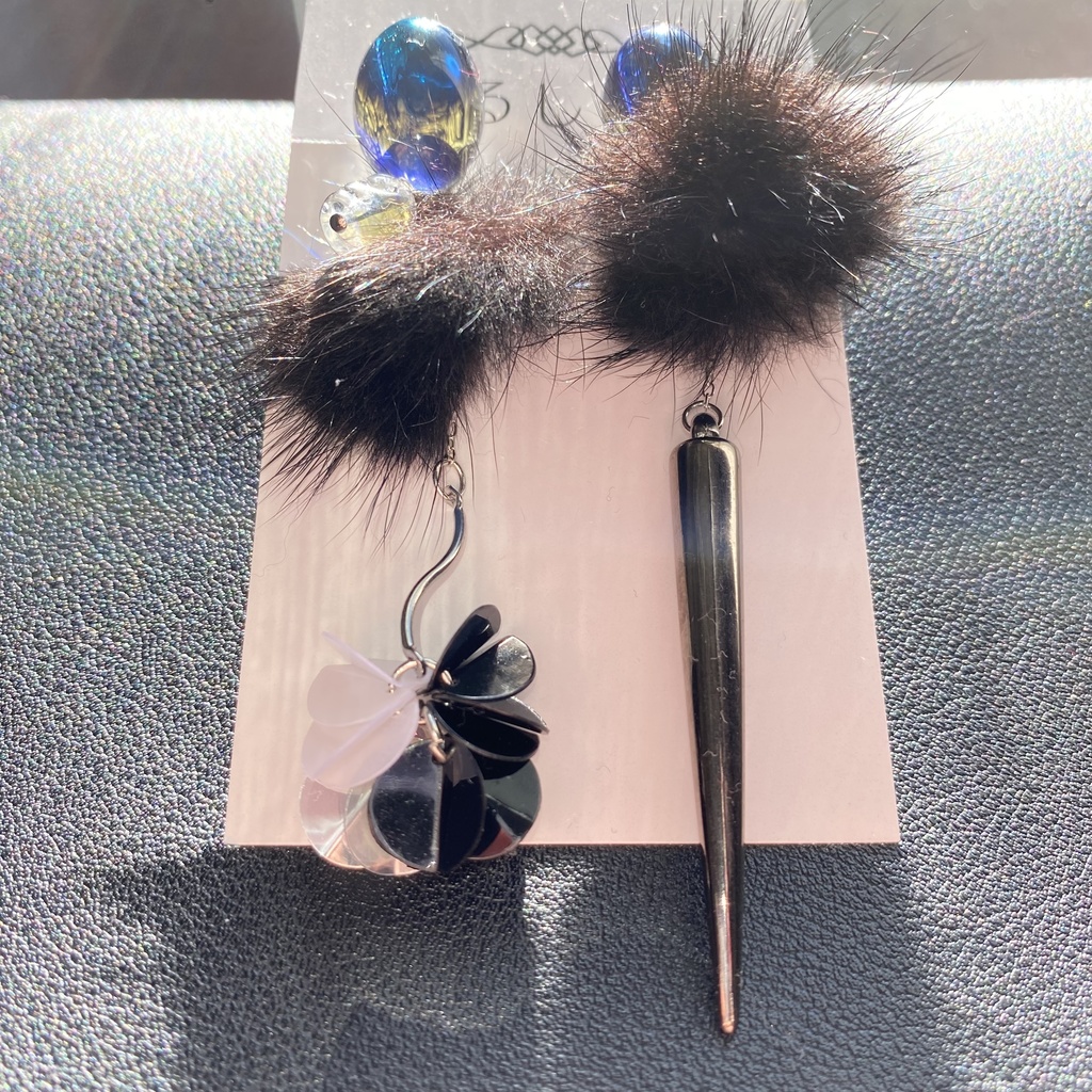 【ツイステ】シュラウド兄弟イメージアクセサリー 【イヤリング・ピアス】