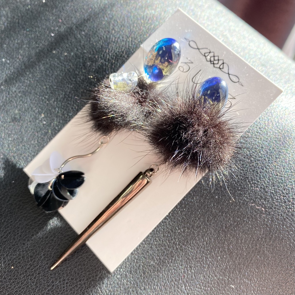 【ツイステ】シュラウド兄弟イメージアクセサリー 【イヤリング・ピアス】