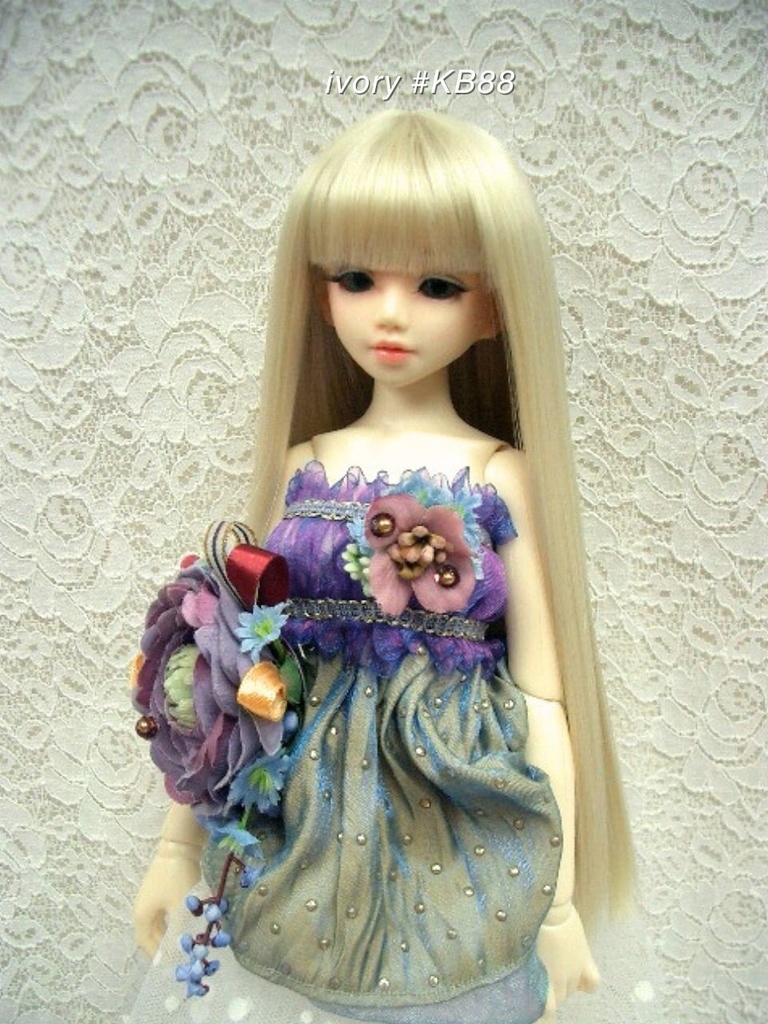 ウィッグ / 6-7インチ / ミディアムロングストレート (6-7/28102DS)