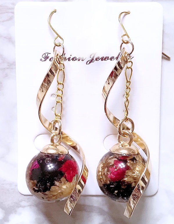 FGOイメージアクセサリー ガラスドームピアス