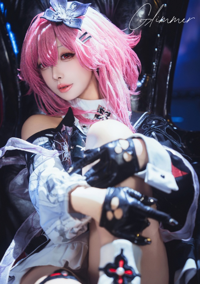 【新刊】C107 崩壊スターレイル オンパロス黄金裔 写真集『Glimmer』