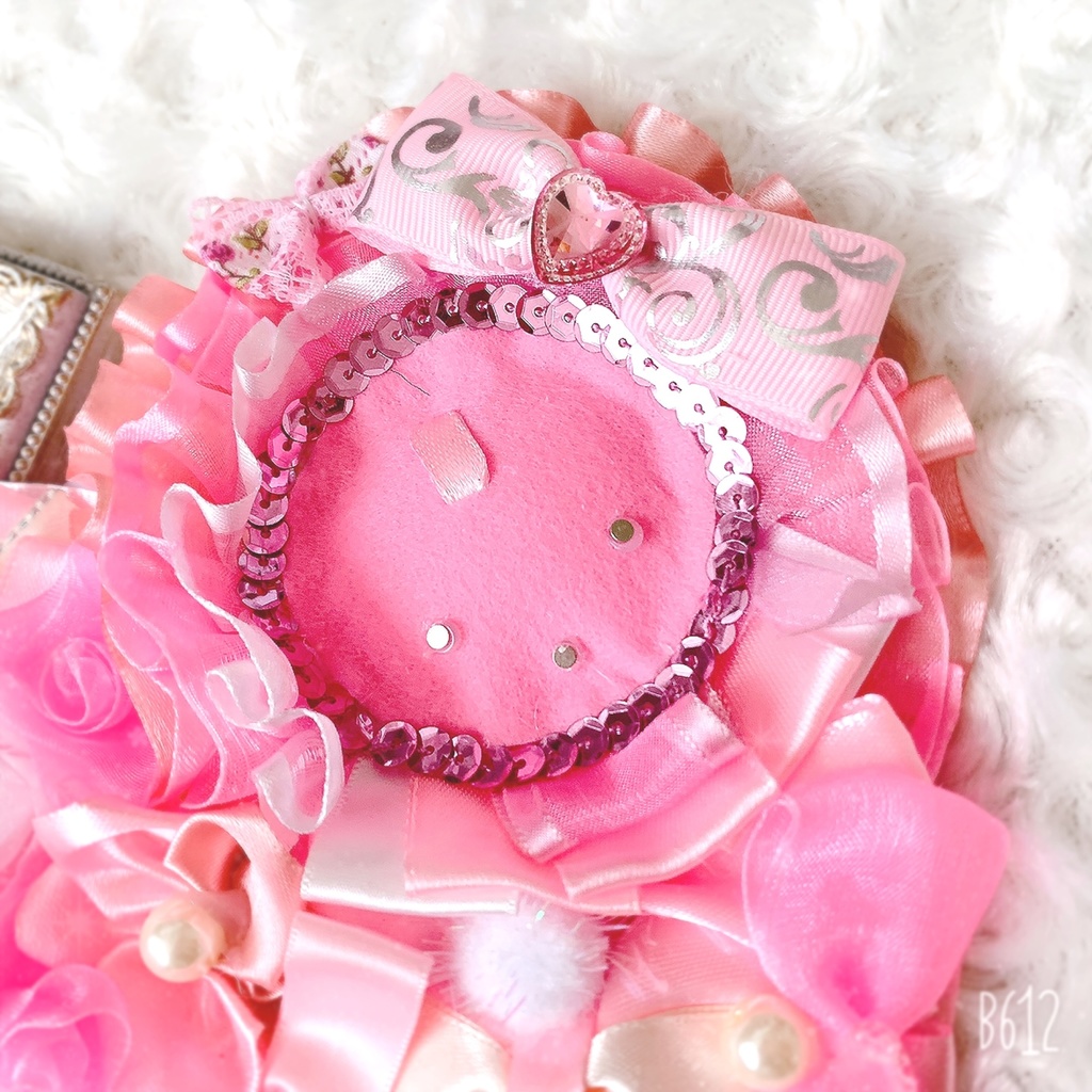 痛ロゼット ピンク ハート型ロゼット バックチャーム 痛バ