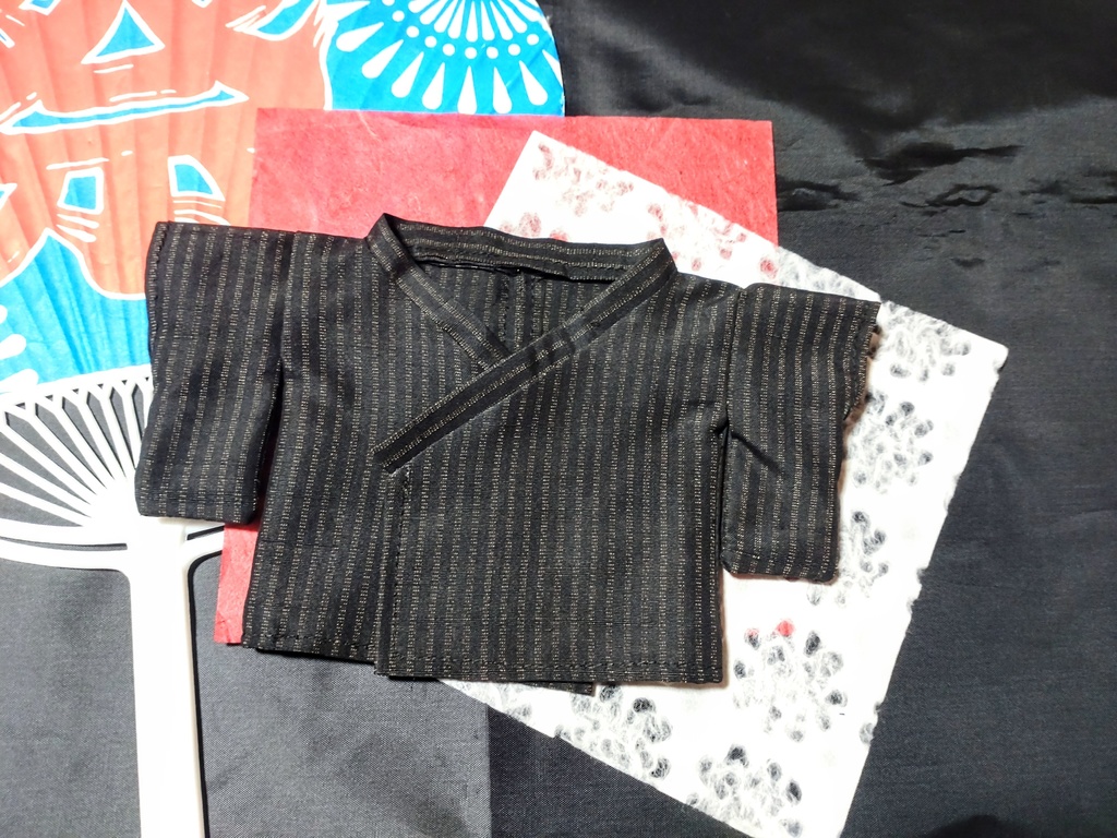 ◆黒金縞 20cm 浴衣 着物 軽装 ぬい服