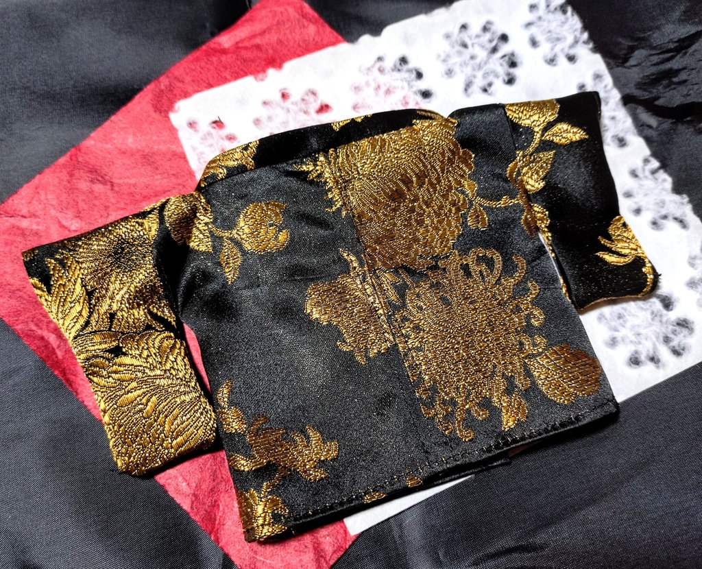 ◎20cm ぬい服 着物 軽装 和服 浴衣 黒金 菊の花柄