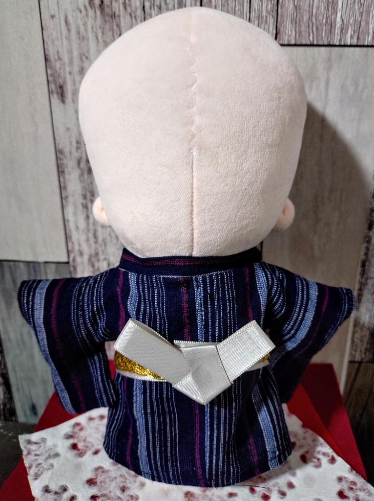 20cm ぬい服 浴衣 軽装 和服 阿波しじら織 藍赤縞 ぬいぐるみ服