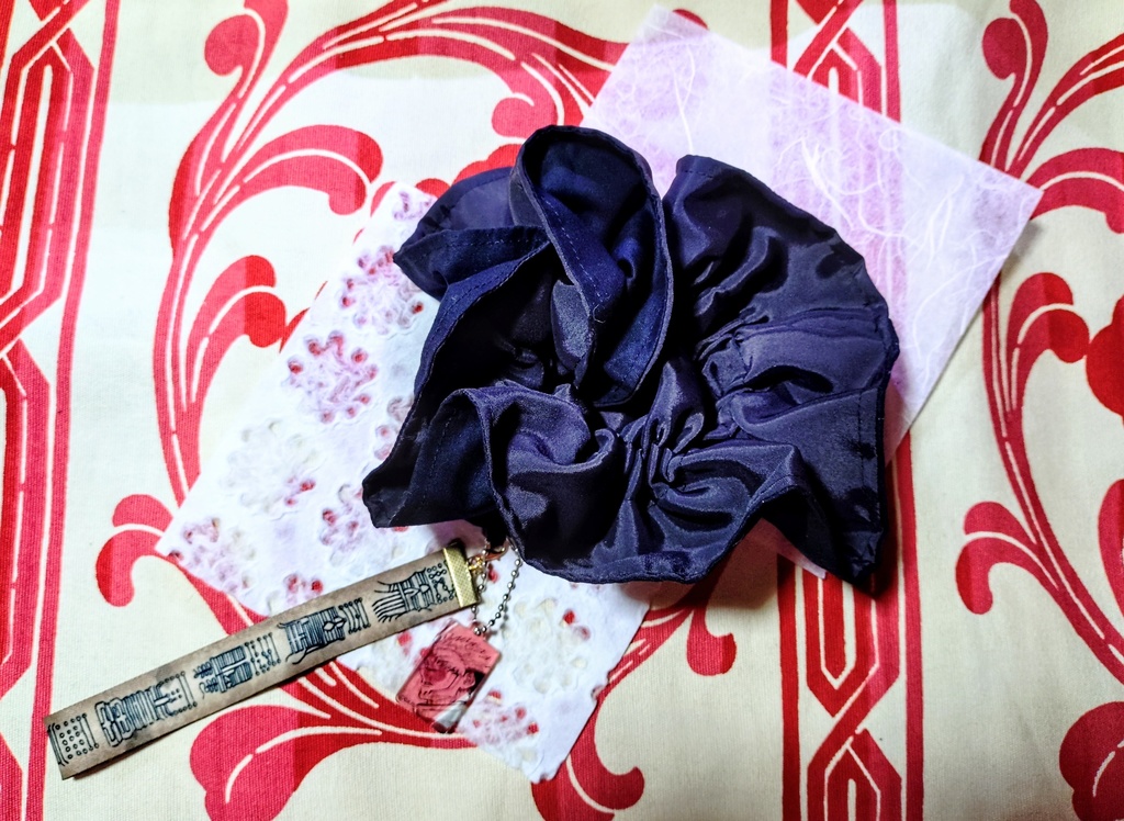 【同人グッズ】推し活雑貨 シュシュ 推しの女シリーズ