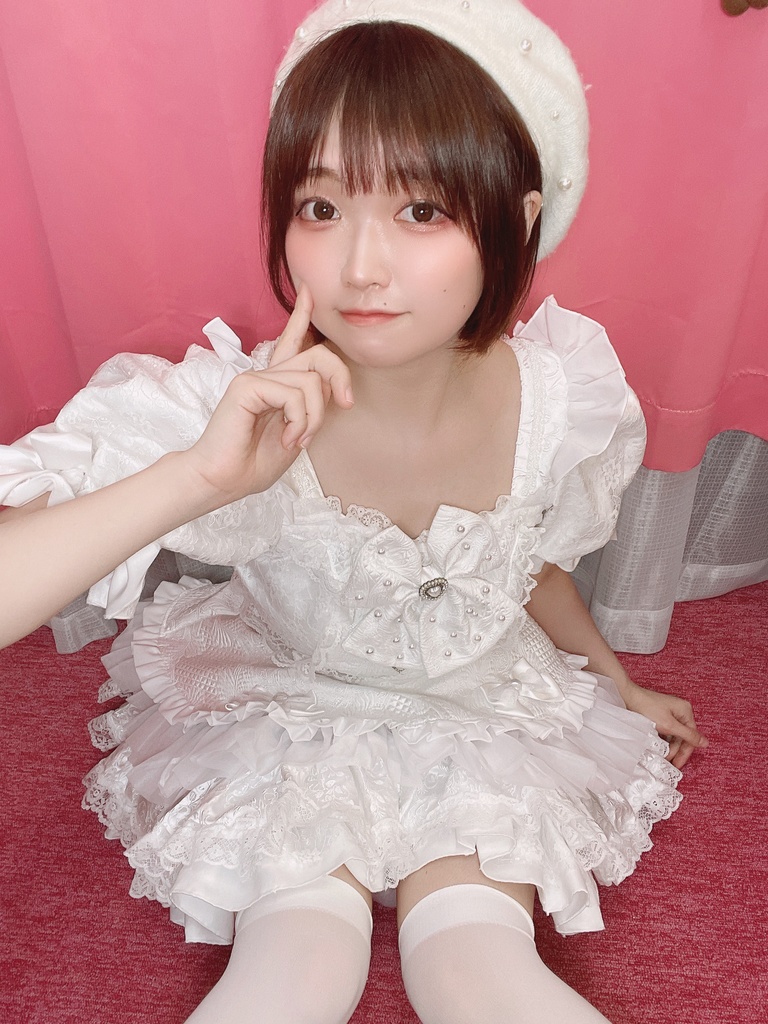 白アイドルチェキ