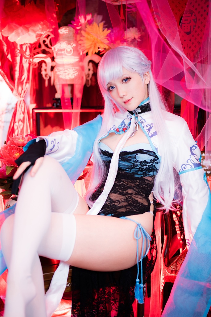 ◆C97新刊◆アズレン ベルファスト 写真集【Royal Maid】