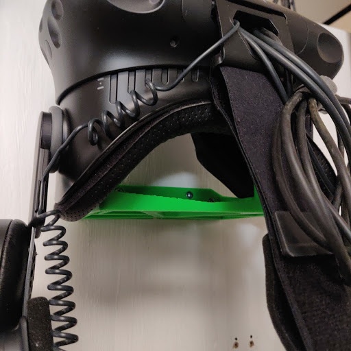 【販売終了】VIVE ヘッドマウントディスプレイ用 壁掛けラック