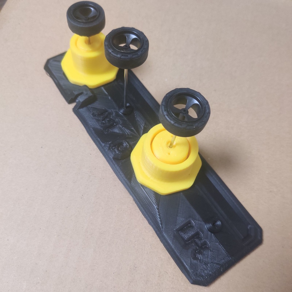 【頒布時期未定】【ミニ四駆】おしこみちゃん 4種類【タイヤ取り付け治具】