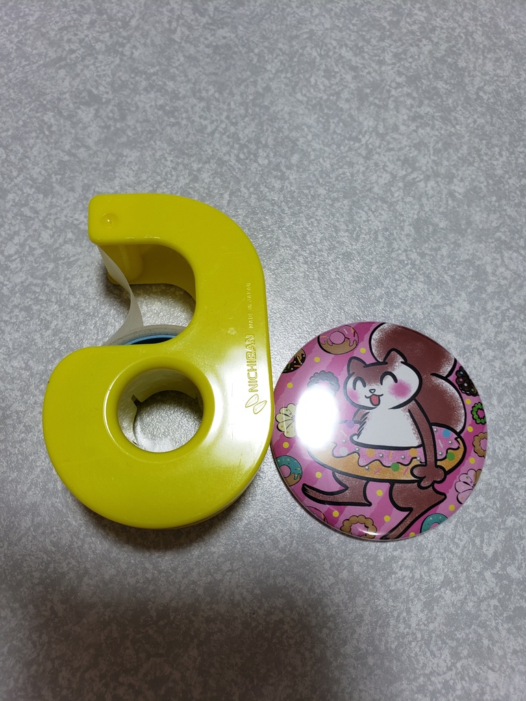 リス君ドーナツ缶ミラー