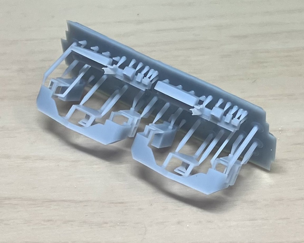 MR-1039 209系 強化スカートと運転台