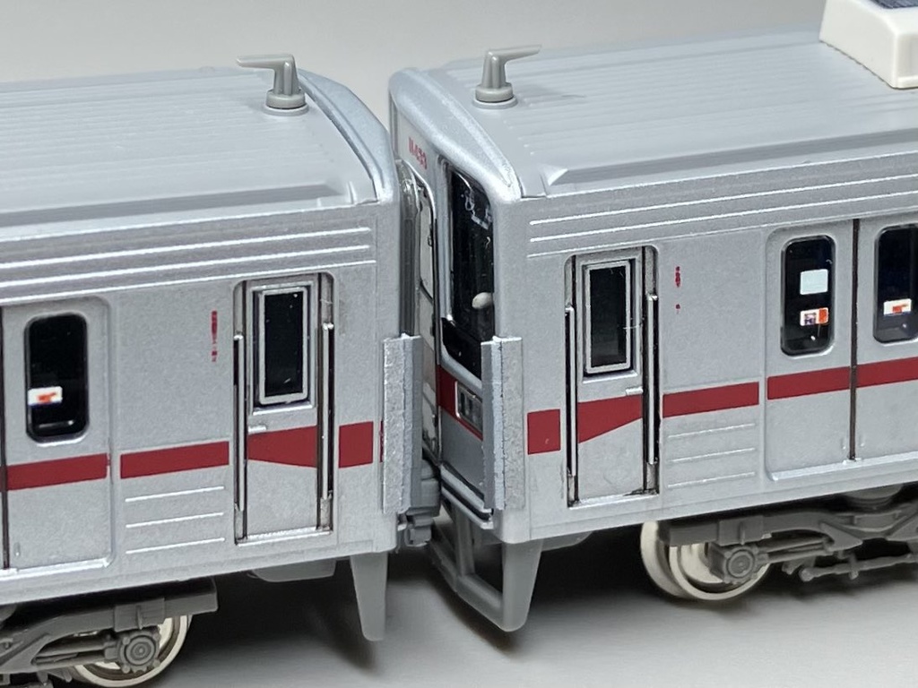 MR-1070 転落防止幌A（先頭車）