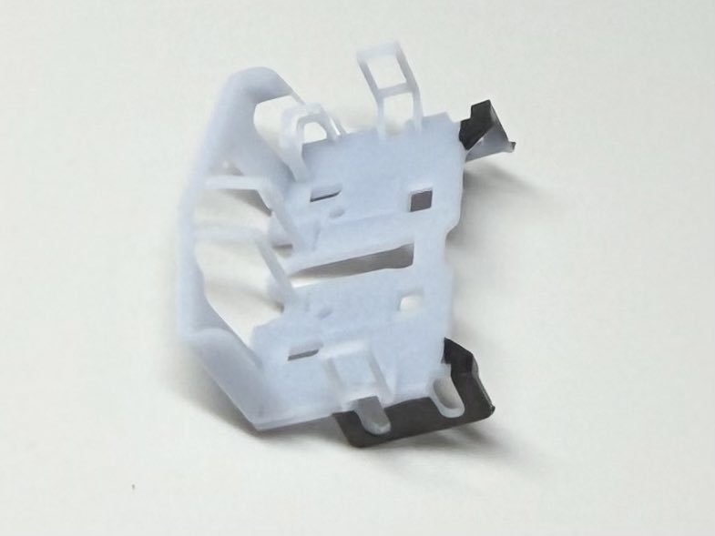 MR-1105 2000形スカートパーツ狛江