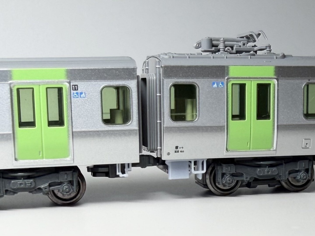 MR-1178 E235系車端床下機器A