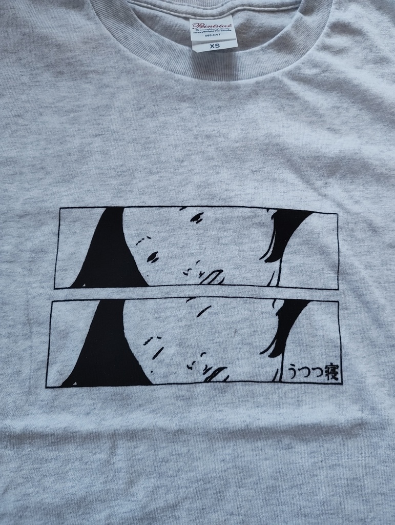 【XSサイズ / グレー】うつつ寝 ハンドメイドTシャツ | 厚手 5.6オンス | フロント+バックネックロゴ |シルクスクリーン | ユニセックス