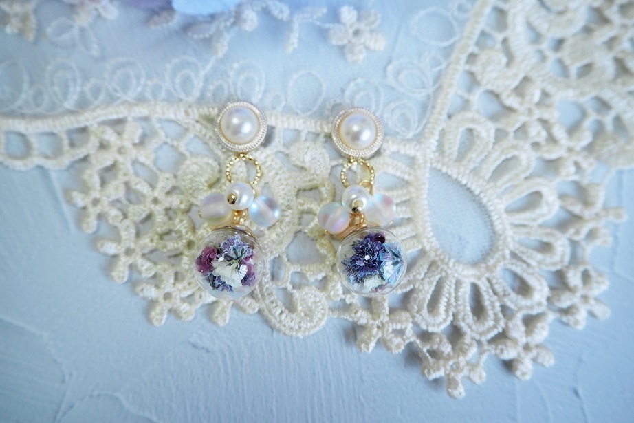 ガラスドームの花束