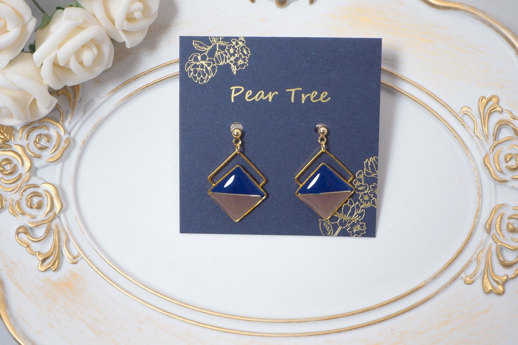 スクエアバイカラーピアスorイヤリング