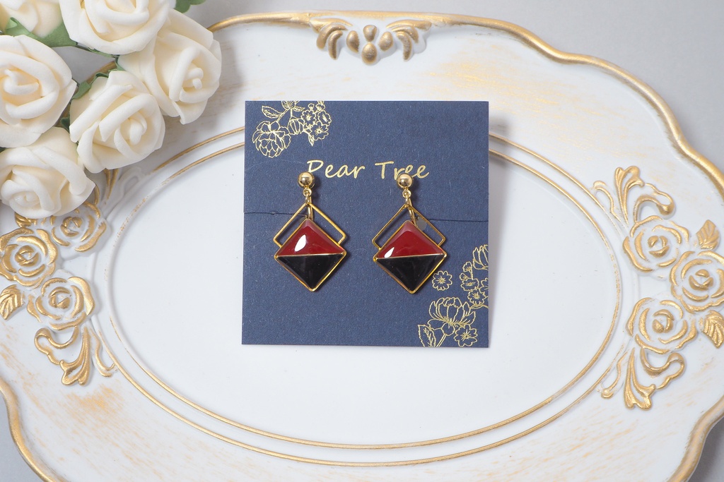 スクエアバイカラーピアスorイヤリング