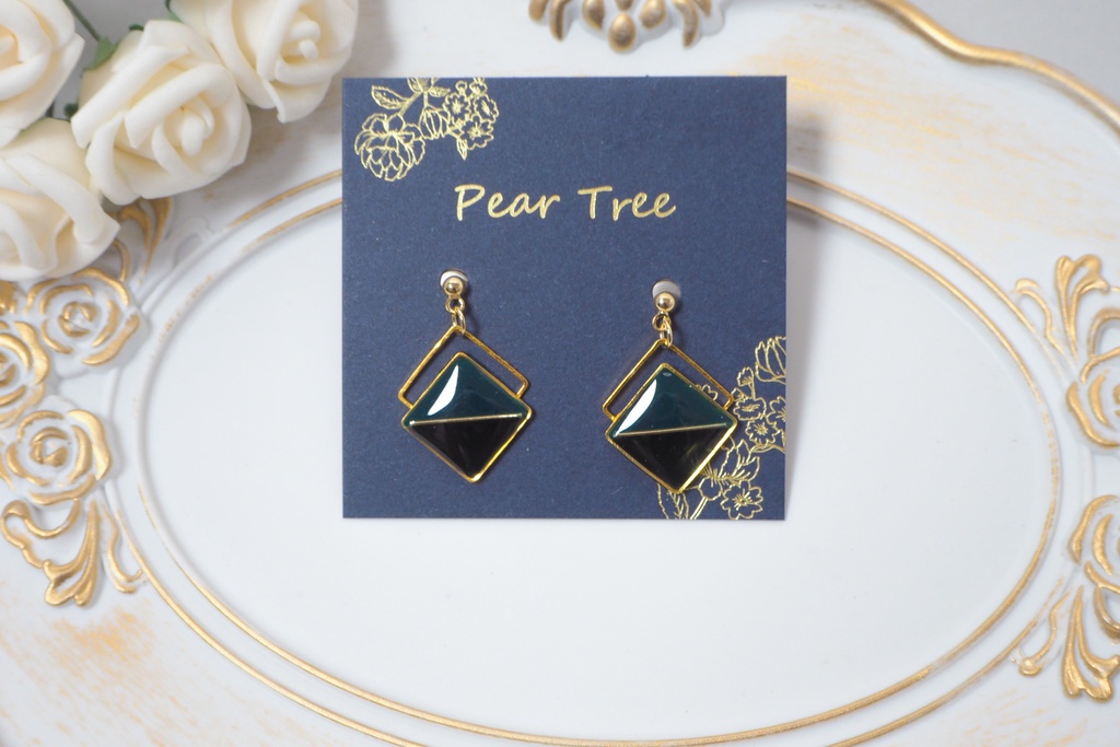 スクエアバイカラーピアスorイヤリング